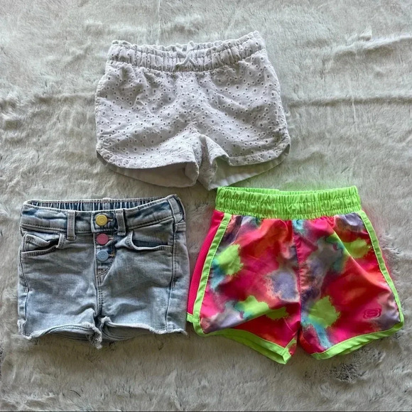 Bundle of 3 Shorts For Girl Size 2 Old Navy Cat & Jack sketchers - Picture 1 of 8